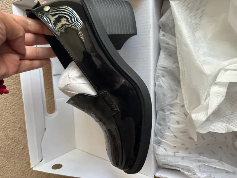 Zapato de charol negro - 3