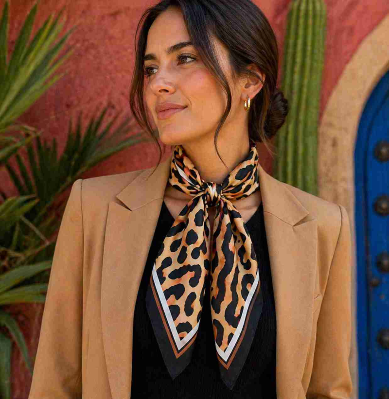 Pañuelo estampado animal print - 2