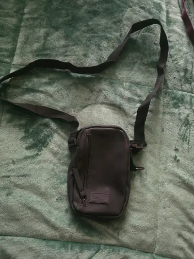 Bandolera negra compacta - miniatura 1