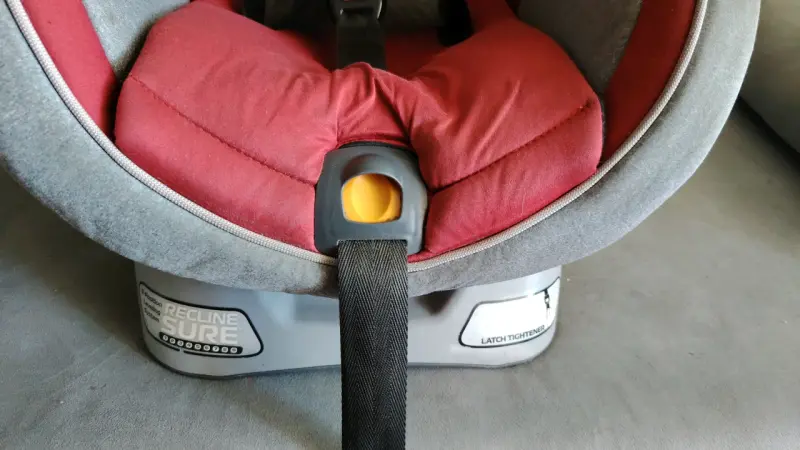 Silla de auto Chicco roja - 6