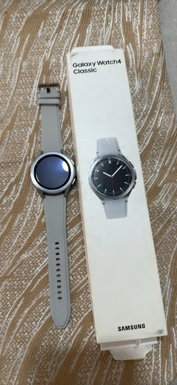 Galaxy Watch4 Classic gris