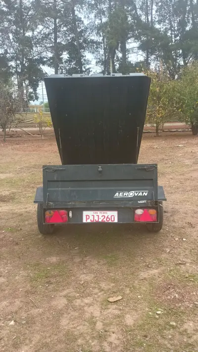 Remolque Aerovan Acoplado Negro - miniatura 1
