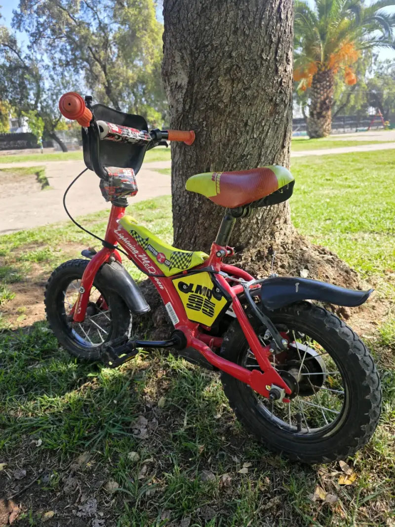 Bicicleta infantil Cars roja - 3