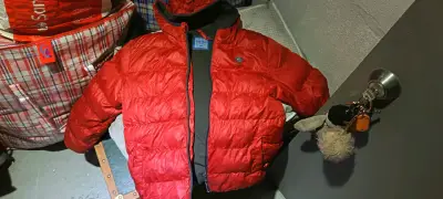 Chaqueta acolchada roja - miniatura 3