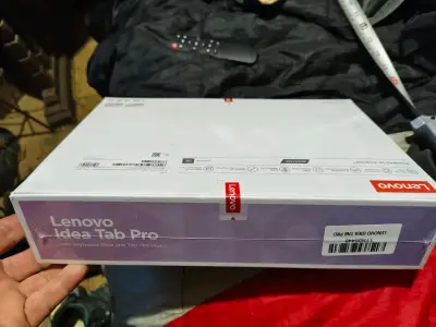 Tablet Lenovo Idea Tab Pro - miniatura 2