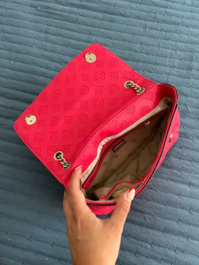 Crossbody Guess Rosado Red - miniatura 2