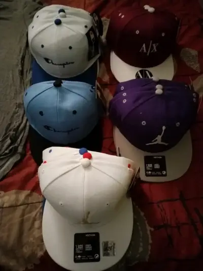 Gorras,coche fino con el huevito y la cunaes nueva - miniatura 1