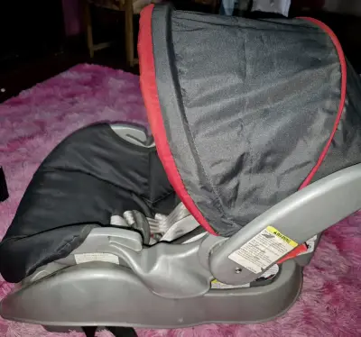 Silla de auto para bebé Graco - miniatura 2