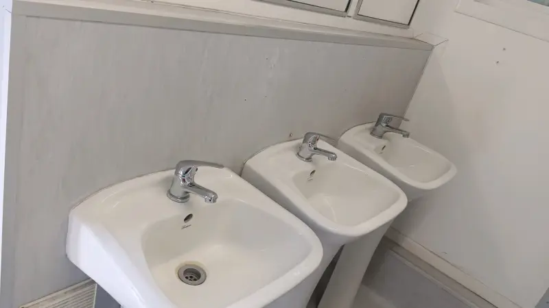 Servicios de instalación sanitaria 958079327 - 5