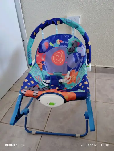 Silla mecedora para bebé - miniatura 2