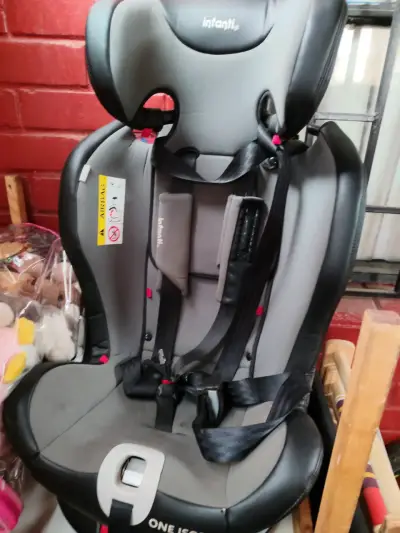 Silla de auto para bebé Infanti - miniatura 1