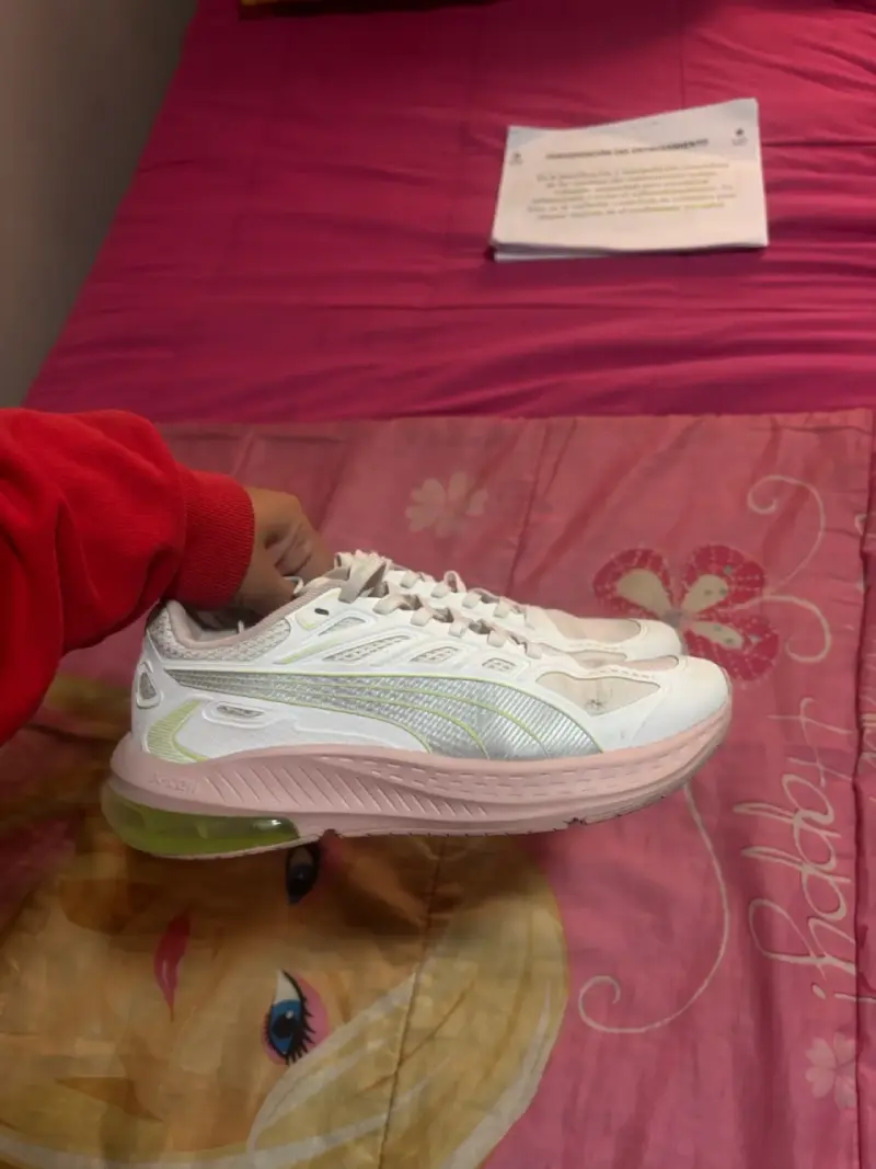 Zapatillas puma blancas deportivas - 2