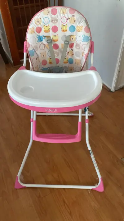 Silla de comer infantil rosa - miniatura 1