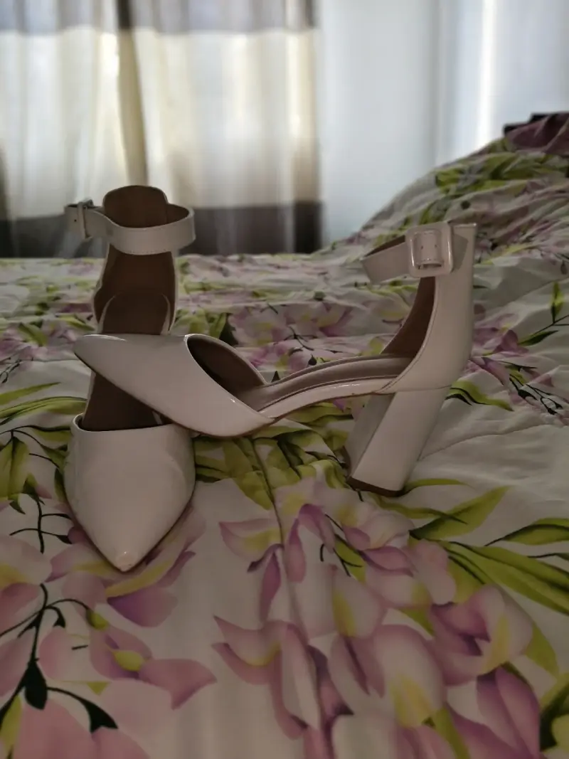 Zapatos blancos de punta - 2