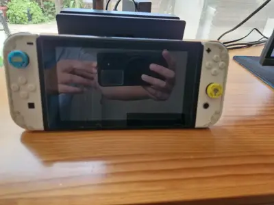 Nintendo Switch+accesorios. - miniatura 1