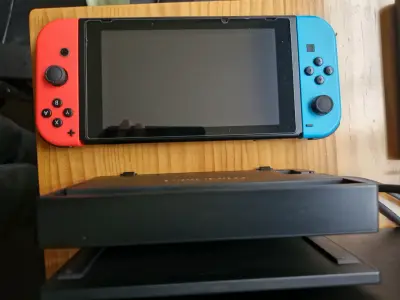 Nintendo Switch+accesorios. - miniatura 6