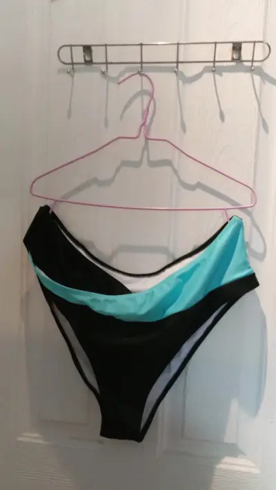 Traje de baño - miniatura 2