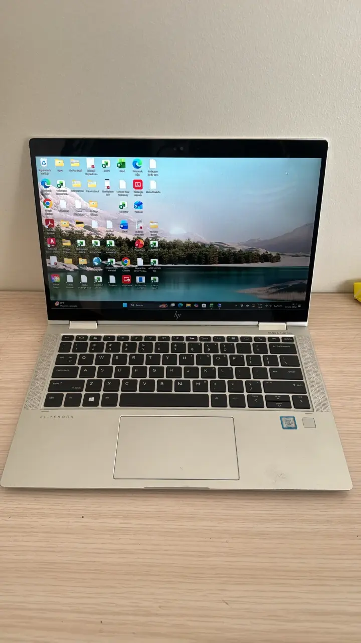 Notebook HP EliteBook 13" - 1
