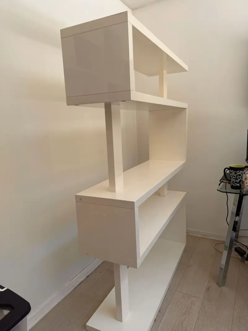 Estante moderno blanco - 2
