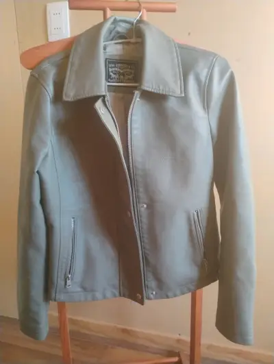 Chaqueta de cuero verde Levi's - miniatura 1