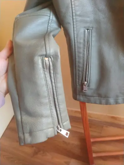 Chaqueta de cuero verde Levi's - miniatura 2