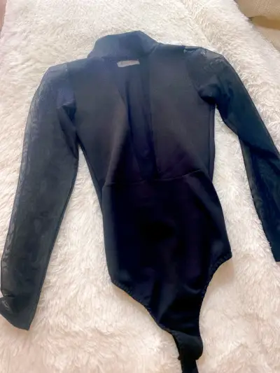 Body negro con mangas transparentes - miniatura 1