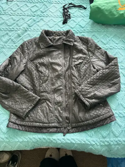 Chaqueta de cuero gris - miniatura 1