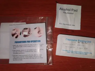 perfodador piercing desechable - miniatura 2