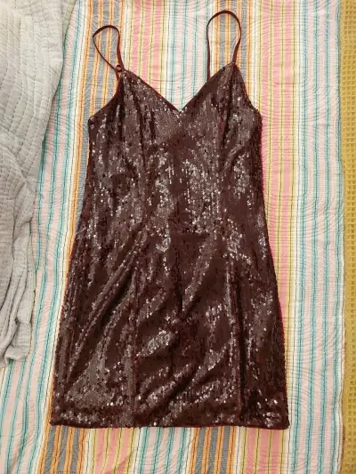 Vestido de lentejuelas burdeo - miniatura 1