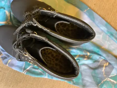 Botines negros con tachas, talla 37 - miniatura 3
