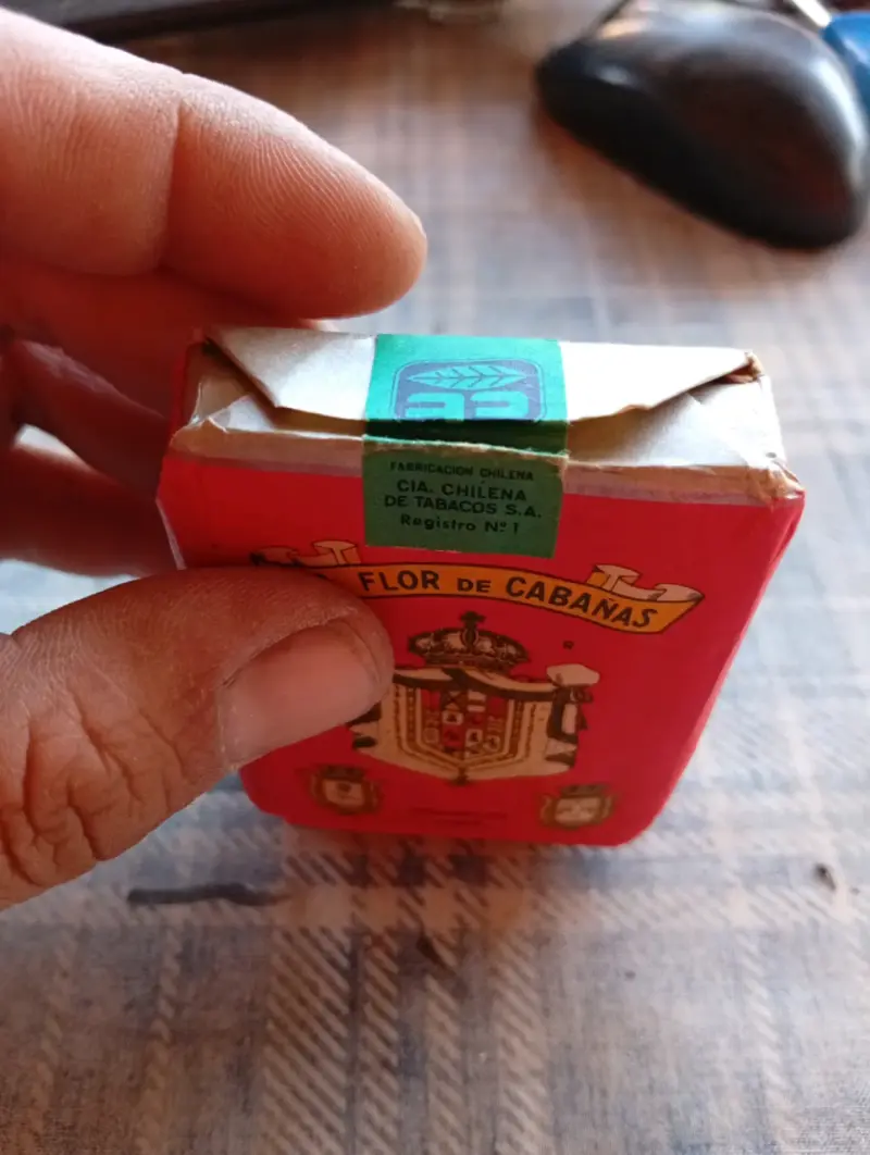 Paquete de cigarrillos vintage CABAÑA - 3