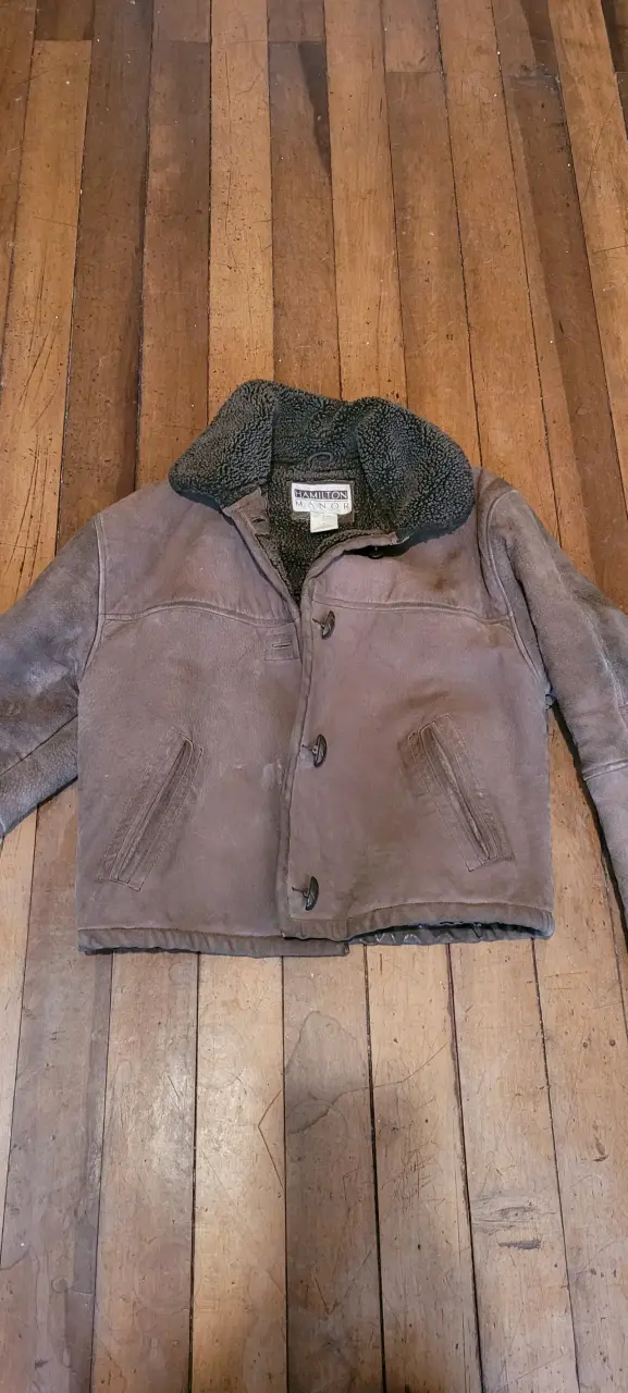Chaqueta gamuza corta