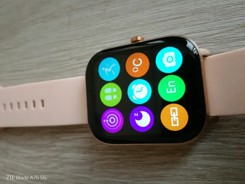 Smartwatch rosa con correa - 3