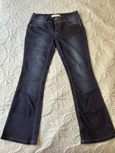 Jeans azules flare mujer - miniatura 1