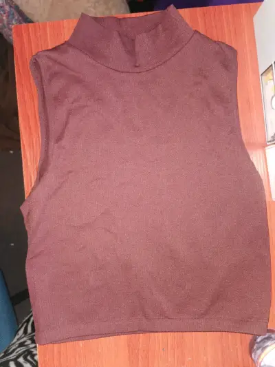 Polera sin mangas café xs-s - miniatura 1