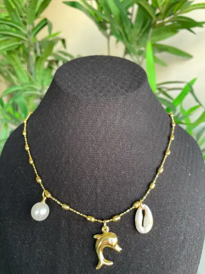 Collar con dije rosa y dorado - miniatura 6