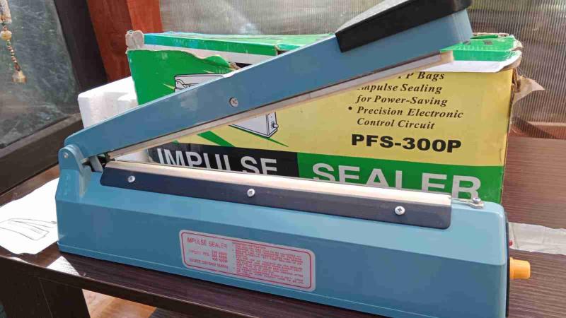 Selladora de impulso PFS-300P - 2