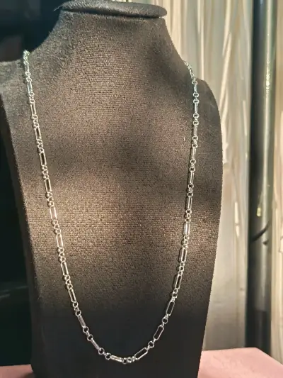 Collar de plata elegante - miniatura 1