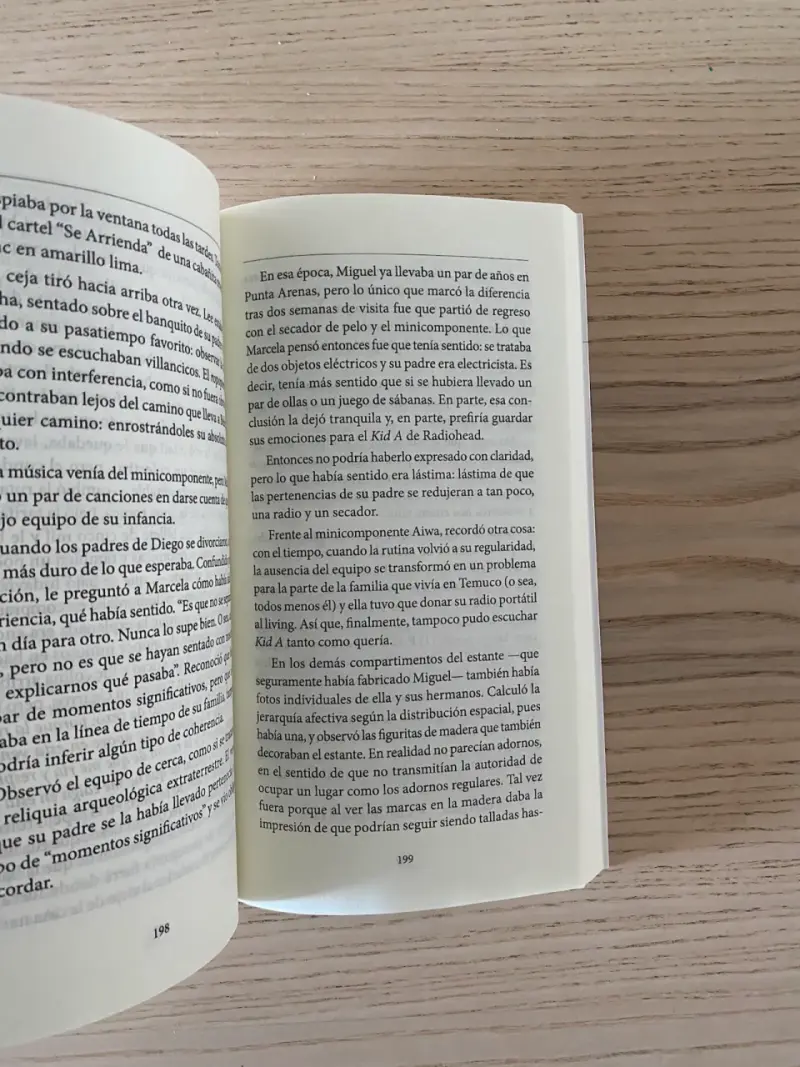 Libro Isla Decepción de Paulina Flores - 5