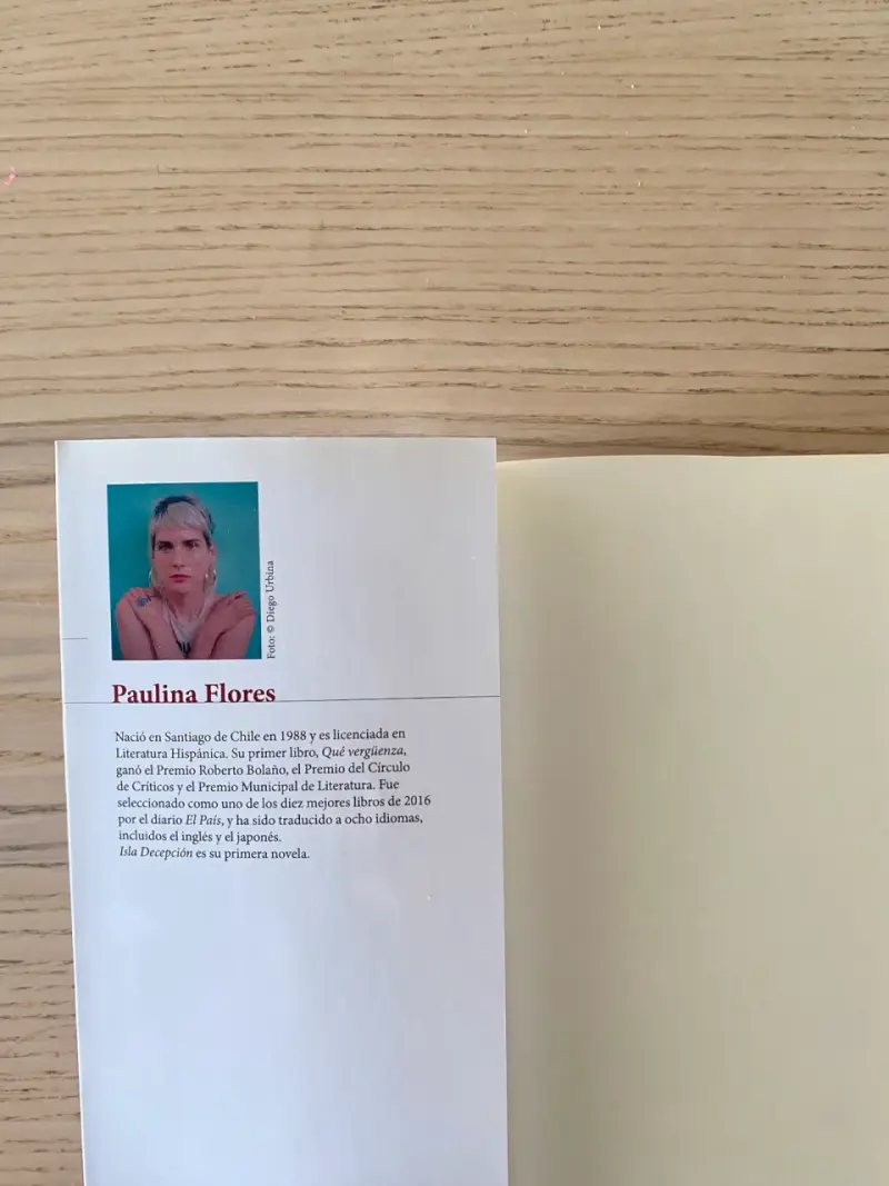 Libro Isla Decepción de Paulina Flores - 6