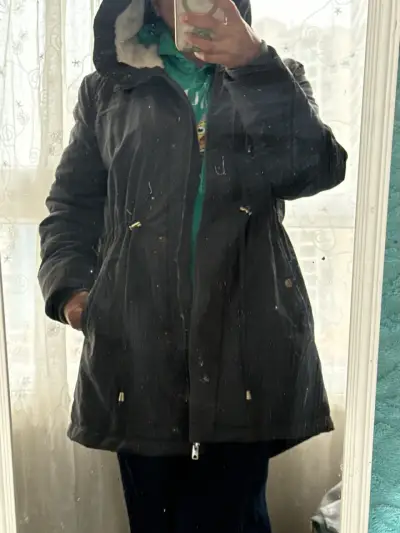 Parka con capucha y forro de peluche - miniatura 3
