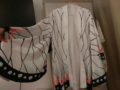 Kimono rosa con diseño geométrico - miniatura 3