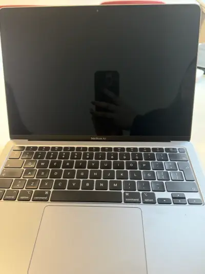 Portátil Apple gris oscuro - miniatura 2