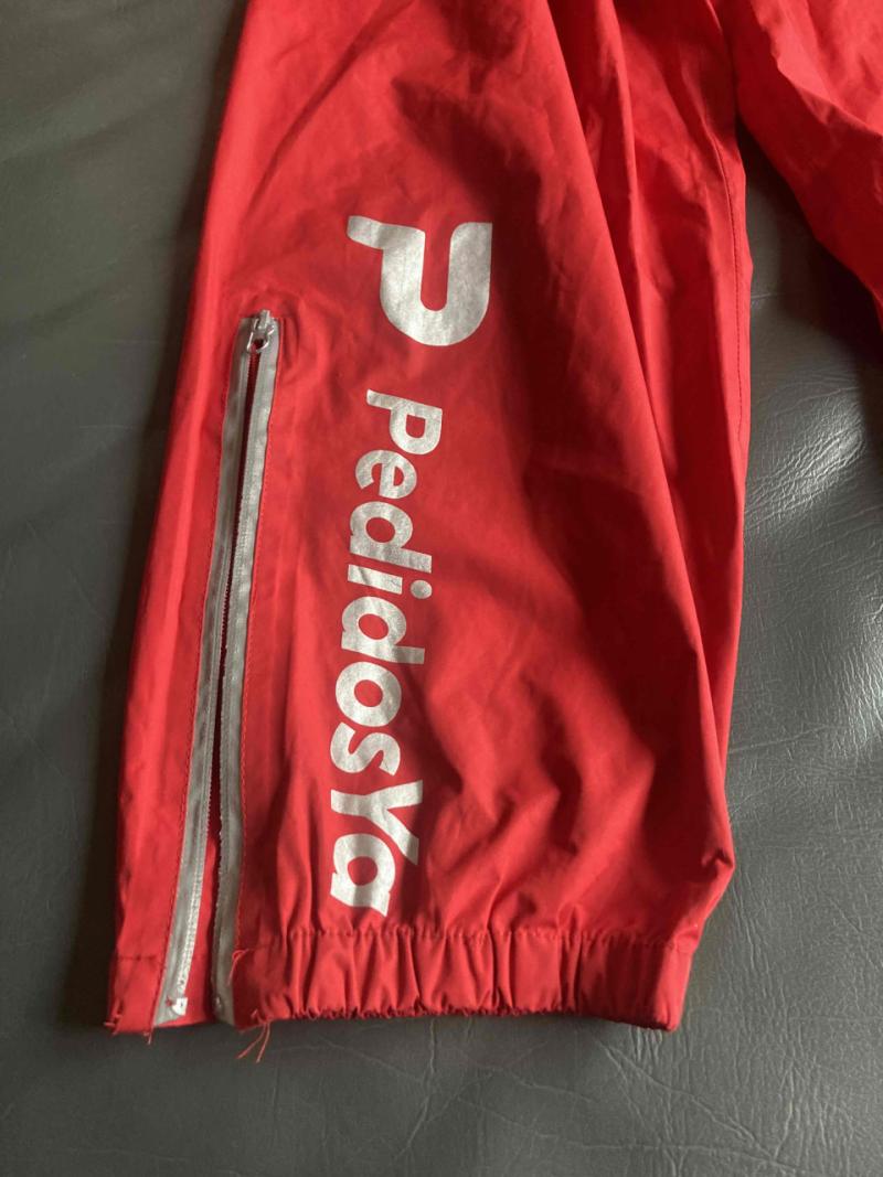Pantalón impermeable rojo PedidosYa - 3