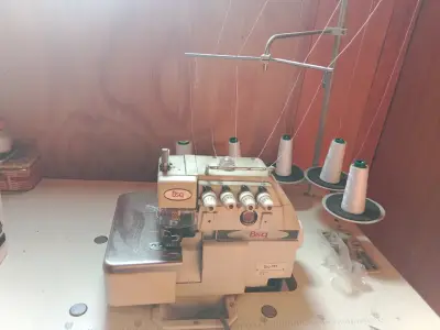 Máquina overlock industrial Bsq - miniatura 1