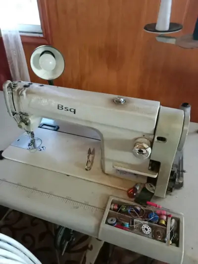 Máquina overlock industrial Bsq - miniatura 3