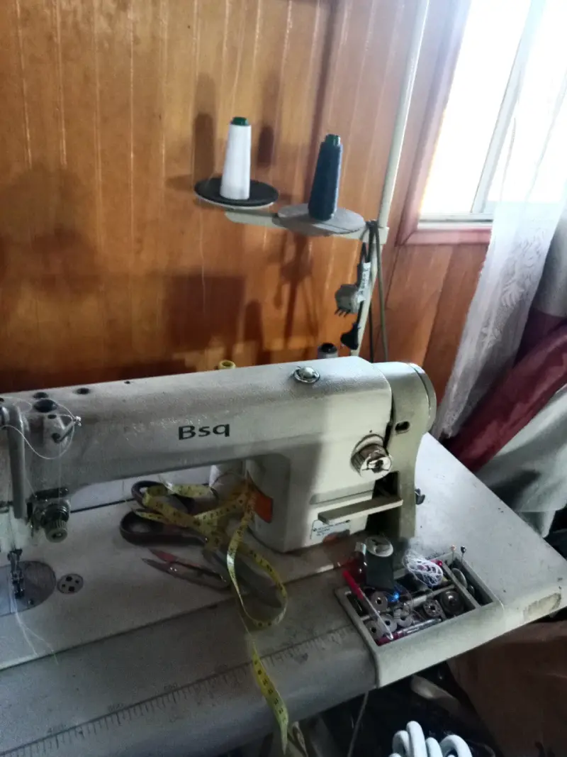 Máquina overlock industrial Bsq - 4