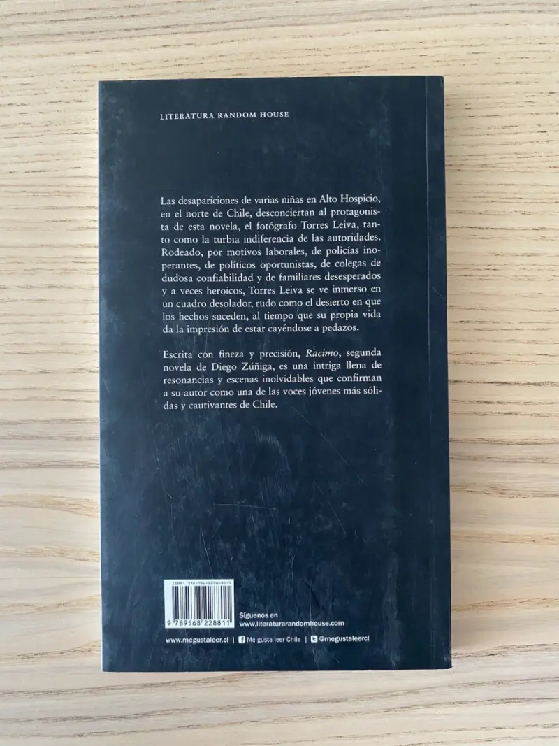 Libro 'Racimo' de Diego Zúñiga - 3