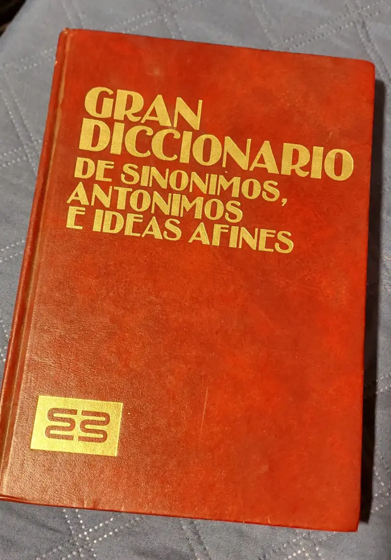 Gran diccionario de sinónimos y antónimos