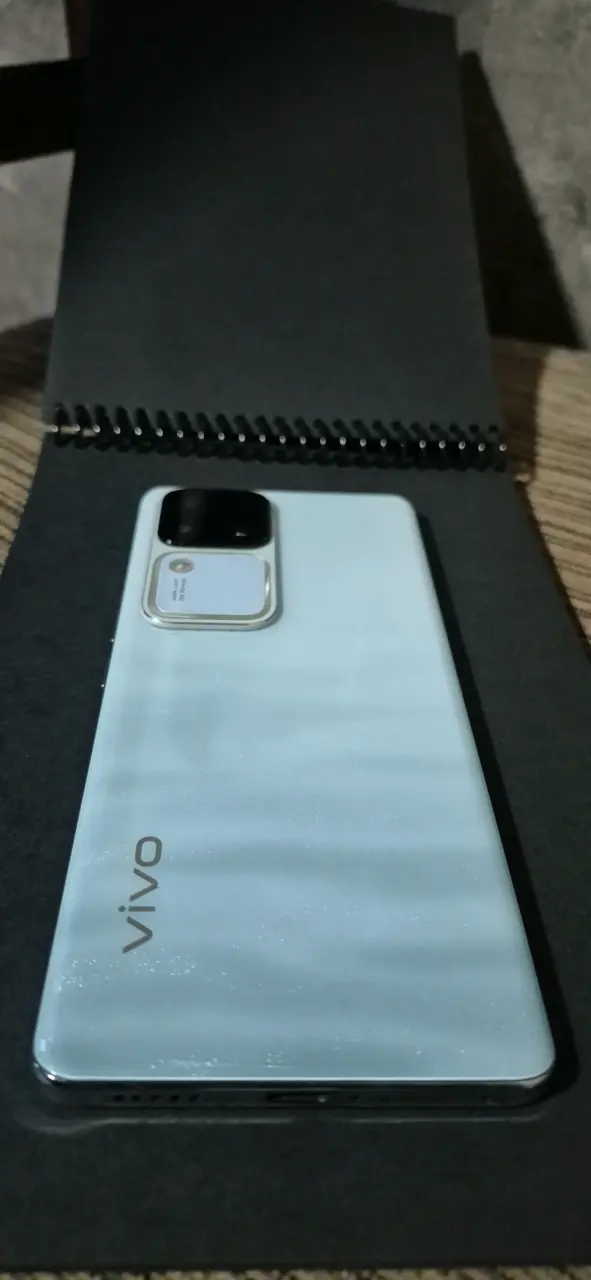Smartphone Vivo V30 - 2